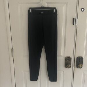 ALO Airlift High-Waist 7/8 Line Up Leggings